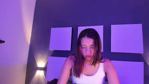laura_serena online show from March 14, 1:56 pm