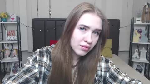 LauraHlot online show from October 19, 6:04 am