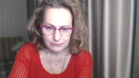 Snapshot of lauraoven1 chatting on January 7, 6:56 pm Lauraoven1 online show from January 7, 6:56 pm