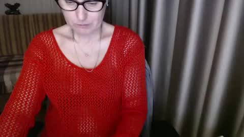 Snapshot of lauraoven1 chatting on March 5, 5:50 pm Lauraoven1 online show from March 5, 5:50 pm