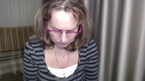 Snapshot of lauraoven1 chatting on December 26, 5:51 pm Lauraoven1 online show from December 26, 5:51 pm