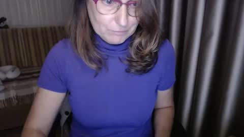 Snapshot of lauraoven1 chatting on October 3, 4:34 pm Lauraoven1 online show from October 3, 4:34 pm