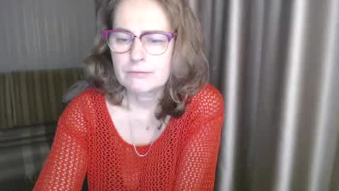 Snapshot of lauraoven1 chatting on January 8, 7:13 pm Lauraoven1 online show from January 8, 7:13 pm