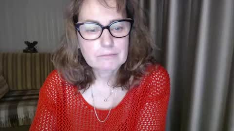 Snapshot of lauraoven1 chatting on March 2, 6:03 pm Lauraoven1 online show from March 2, 6:03 pm
