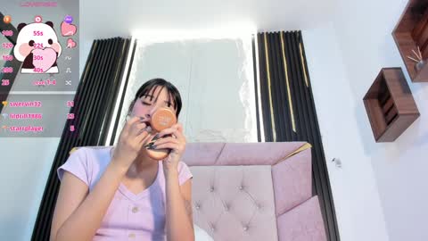 Snapshot of laurem_paulette chatting on January 20, 7:35 pm Laurem online show from January 20, 7:35 pm