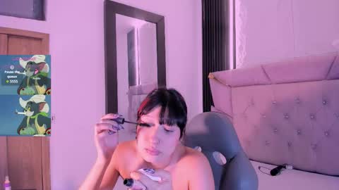 Snapshot of laurem_paulette chatting on September 14, 12:58 pm Laurem online show from September 14, 12:58 pm