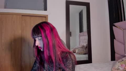 Laurem online show from January 15, 7:53 pm