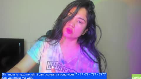 Snapshot of laurengirls1 chatting on February 14, 11:53 am onlyfan laureng7 - 7 laureng2 online show from February 14, 11:53 am