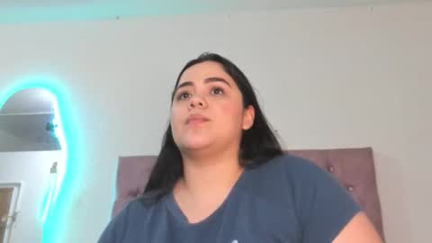 laurenlaine online show from April 22, 3:14 am