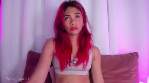 laurenn__1 online show from May 5, 2:47 am