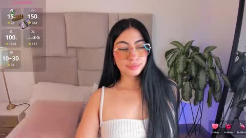 Snapshot of laurenn_smitth chatting on October 13, 1:14 pm laurenn_smitth online show from October 13, 1:14 pm