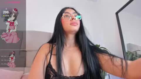 Snapshot of laurenn_smitth chatting on September 11, 2:06 pm laurenn_smitth online show from September 11, 2:06 pm