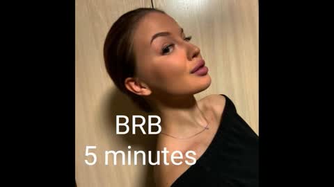 laurennhill online show from September 14, 12:30 am