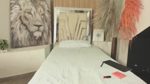 Lauren  online show from January 16, 4:25 pm