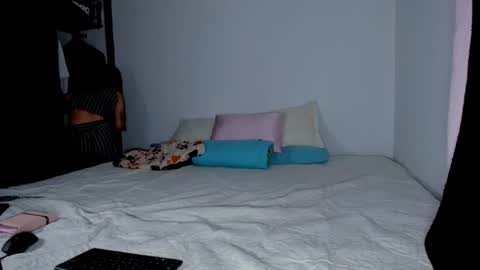 Lucie  online show from January 6, 9:40 pm