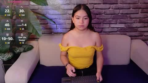 Hanna online show from December 2, 11:56 am