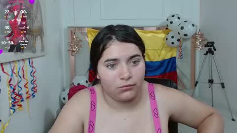 laura  online show from June 16, 7:37 pm