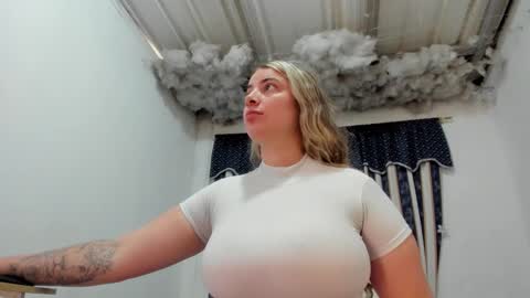 Lauu G online show from March 19, 1:15 pm