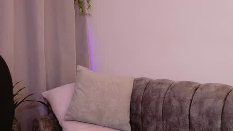 laya online show from July 3, 3:23 am