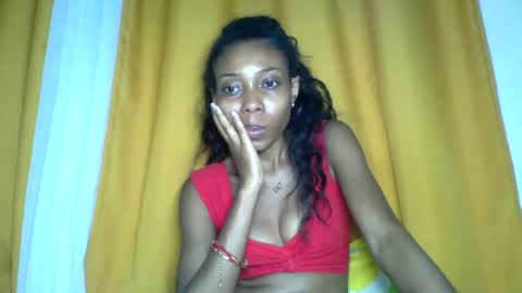 layannek online show from November 25, 6:53 pm