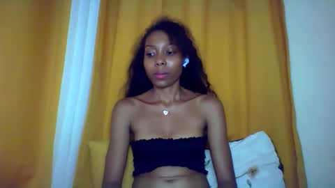 layannek online show from January 5, 5:49 pm