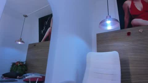 layla__smith online show from March 17, 8:24 pm