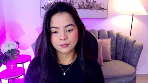 Layla Breezee online show from May 1, 11:57 am