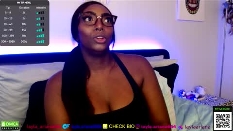 Snapshot of laylaariana chatting on October 28, 2:06 am laylaariana online show from October 28, 2:06 am