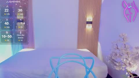 LaylaEmber online show from March 13, 12:50 pm