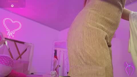 laylafoxy_tay online show from September 27, 4:19 am