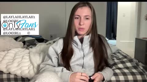 laylahlaylah1 online show from January 15, 11:05 am