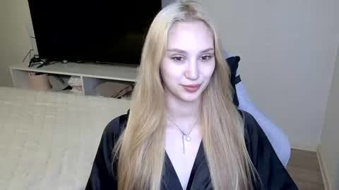 LaylaPretty001 online show from June 29, 4:30 am
