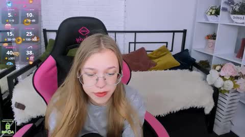 layriantavee online show from September 17, 6:22 am