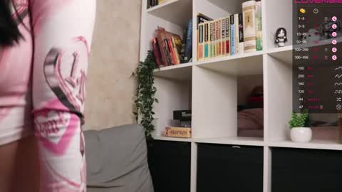 Snapshot of lazynut chatting on September 17, 3:59 am Lisa online show from September 17, 3:59 am