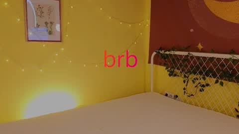 Snapshot of lea_belle_ chatting on October 12, 1:57 pm Lea online show from October 12, 1:57 pm