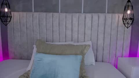    online show from February 20, 6:31 pm