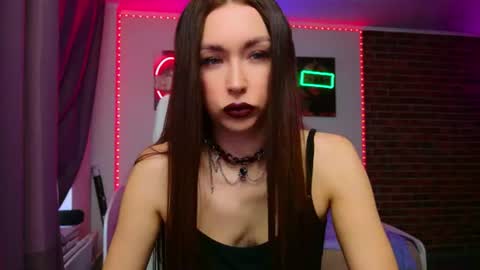 lea_loon online show from June 16, 12:17 pm