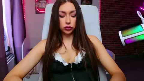 lea_loon online show from June 20, 9:13 am