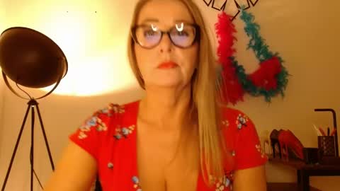 LEA online show from March 23, 2:56 pm