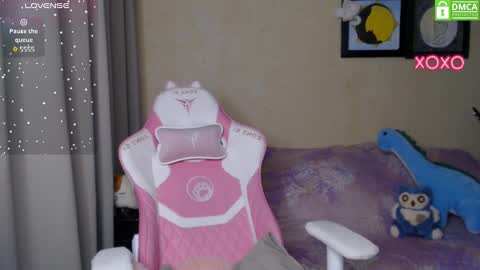 Leah  Gotty online show from February 2, 4:26 am