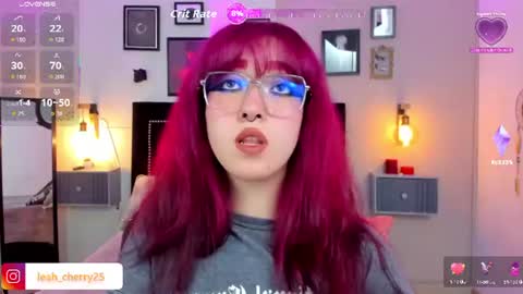 Leah online show from July 21, 8:53 pm