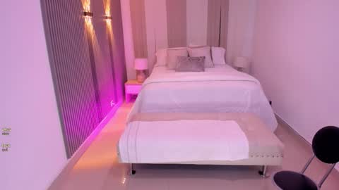 Leah  Greyy online show from February 9, 11:23 am