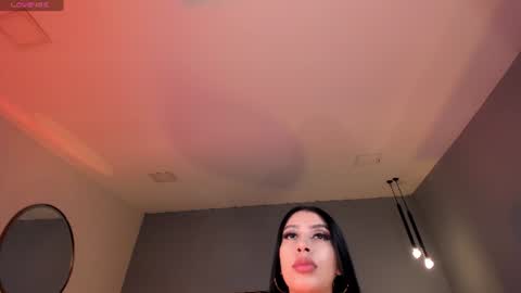 leahlombardi_ online show from July 13, 7:36 pm