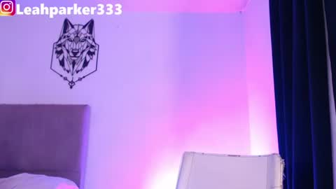 leahparker33 online show from July 15, 3:11 am