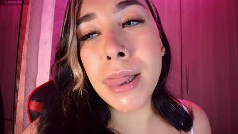 leah online show from March 10, 4:38 am