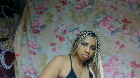 leatianaa online show from June 15, 4:34 am