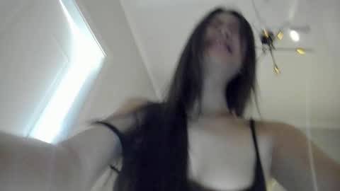 lee_chang online show from February 7, 5:17 pm