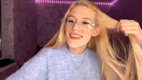 Kate online show from April 22, 1:30 pm