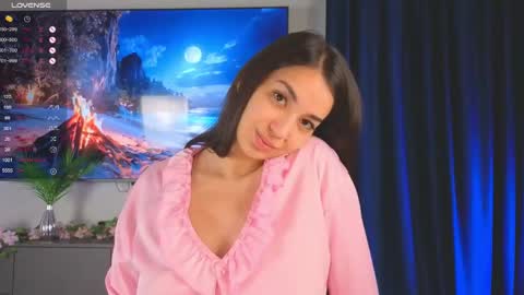 Jasmine online show from June 5, 7:20 pm