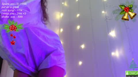 hey Im Leia and I love rock  online show from December 7, 4:36 pm